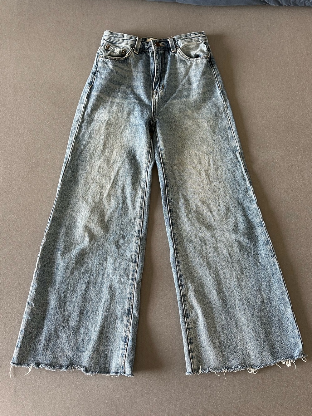 ZGY Super Wide Leg Medium Wash Jeans